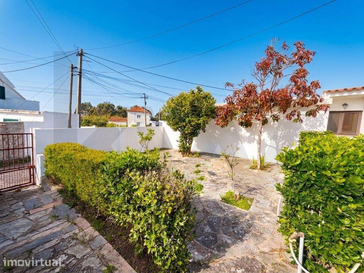 Moradia térrea no coração de Azóia com jardim – Onde a Serra de Sintra - Grande imagem: 2/58