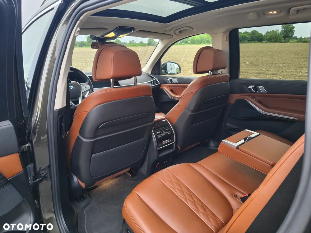 BMW X7 xDrive40d mHEV - 9