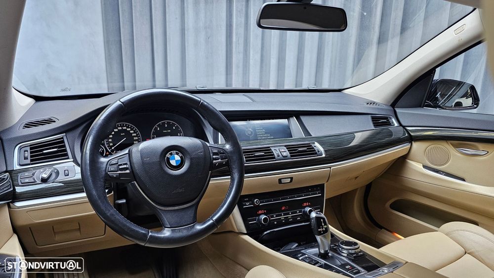 BMW 520 Gran Turismo d Line Luxury - 11