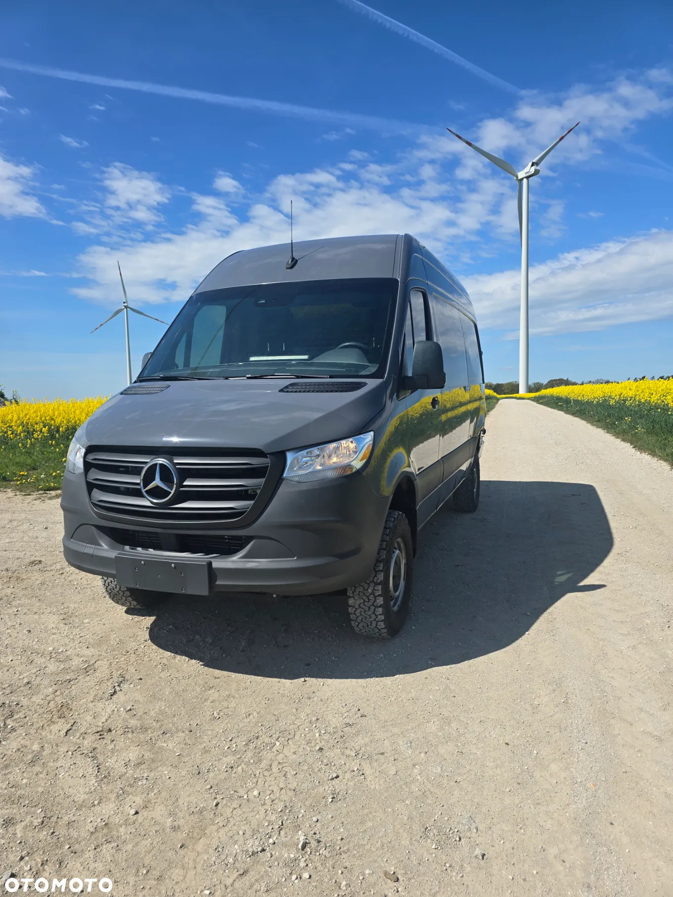 Mercedes-Benz Sprinter - 2