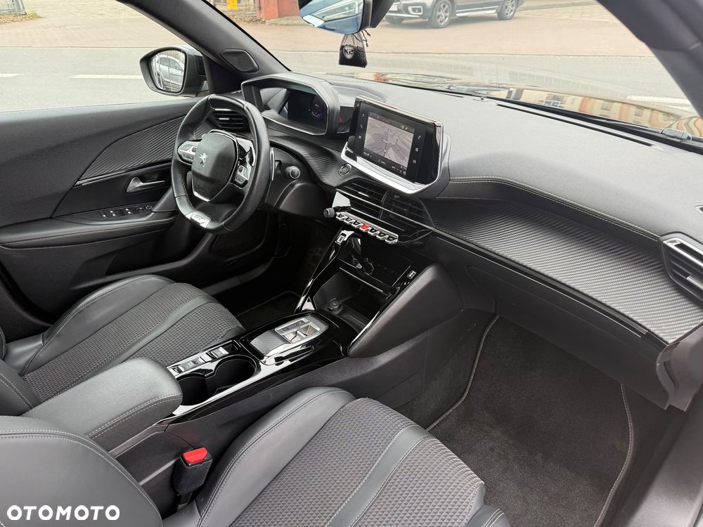 Peugeot 2008 PureTech 130 GT S&S EAT8 - 11