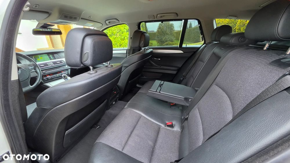 BMW Seria 5 530d xDrive Luxury Line - 6