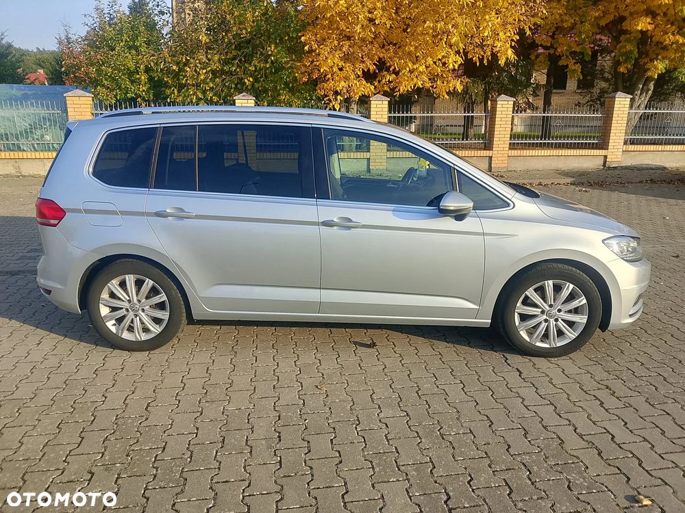 Volkswagen Touran - 5