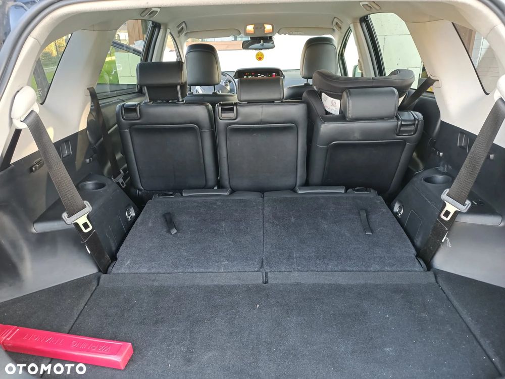 Toyota Prius+ (Hybrid) Executive - 4