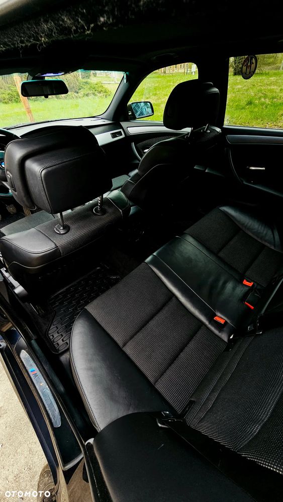 BMW Seria 5 525d - 10