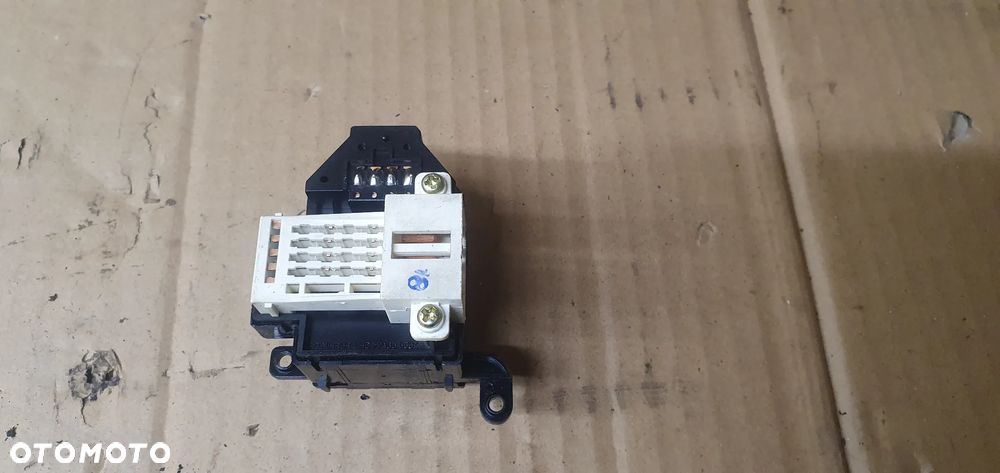 Przełącznik regulacji lusterek Hyundai I30 I - 5