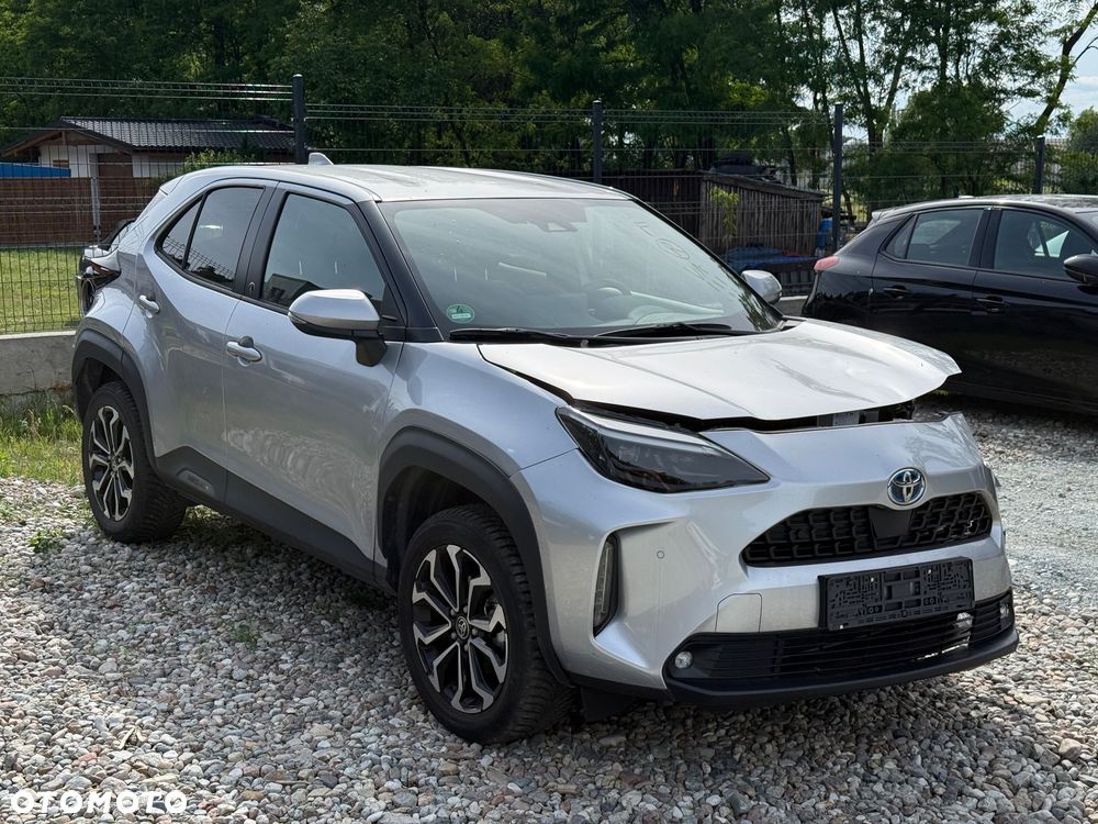 Toyota Yaris Cross 130 1.5 VVT-i Team Deutschland - 1