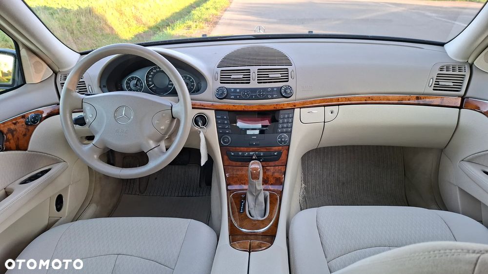 Mercedes-Benz Klasa E 200 Kompressor Automatik Elegance - 40