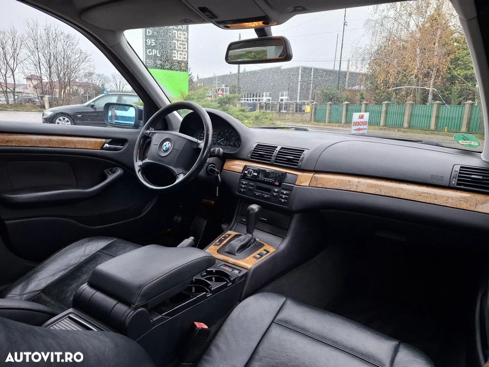 BMW Seria 3 318i Aut. Edition Exclusive - 9