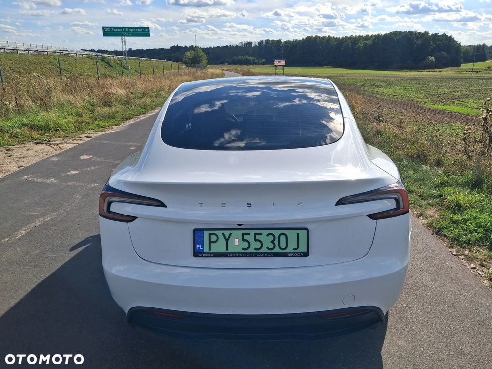 Tesla Model 3 - 14