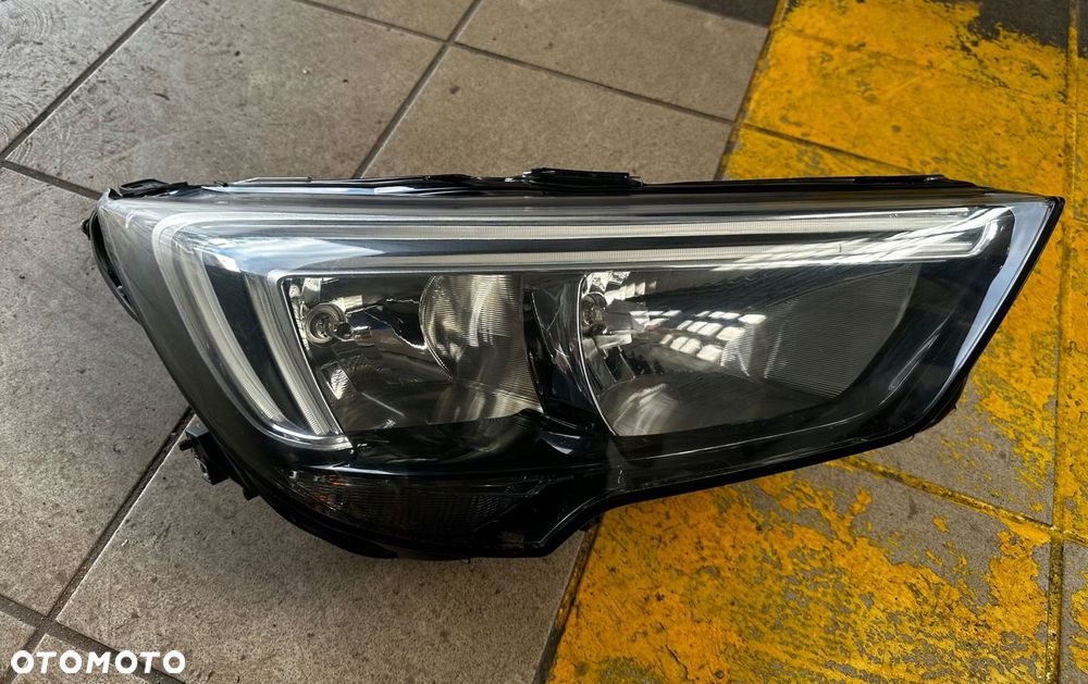OPEL CROSSLAND X LAMPA REFLEKTOR H7 LED PRAWY EUROPA 13467968 - 1
