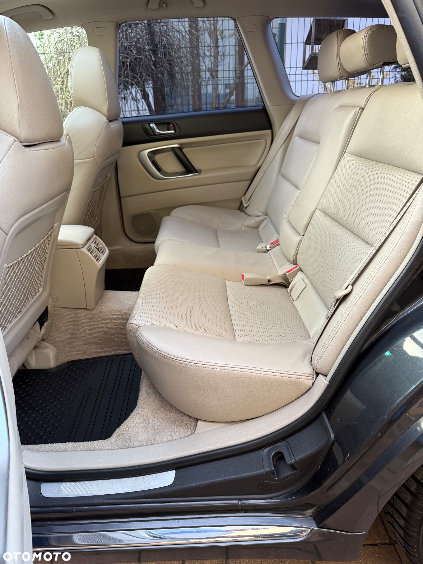 Subaru Legacy 3.0R 4WD - 8