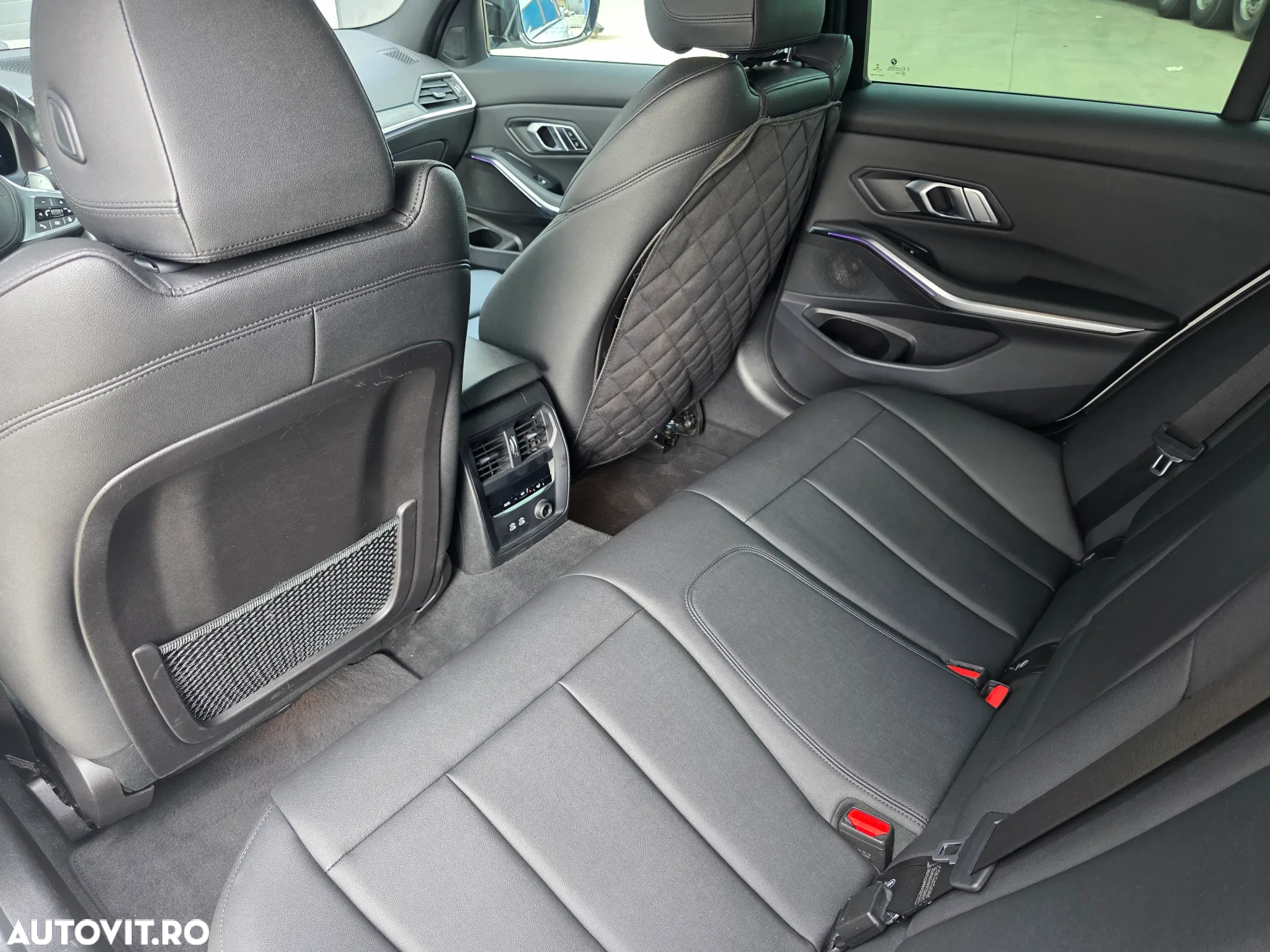 BMW Seria 3 330i xDrive Aut. M Sport - 10