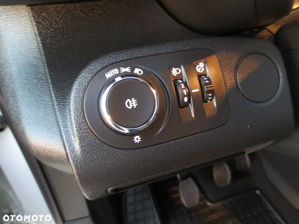 Opel COMBO SALON POLSKA ORYGINAŁ LAKIER i BARDZO NISKI PRZEBIEG  JAK NOWY - OKAZJA !!! - 13