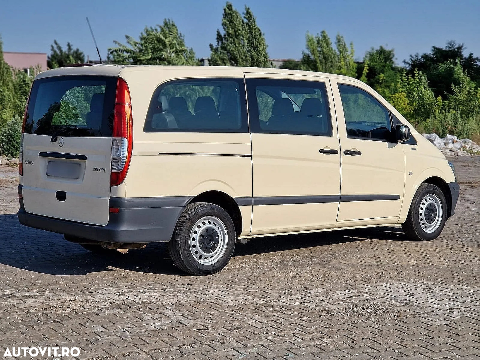 Mercedes-Benz Vito 113 CDI Lang SHUTTLE - 3