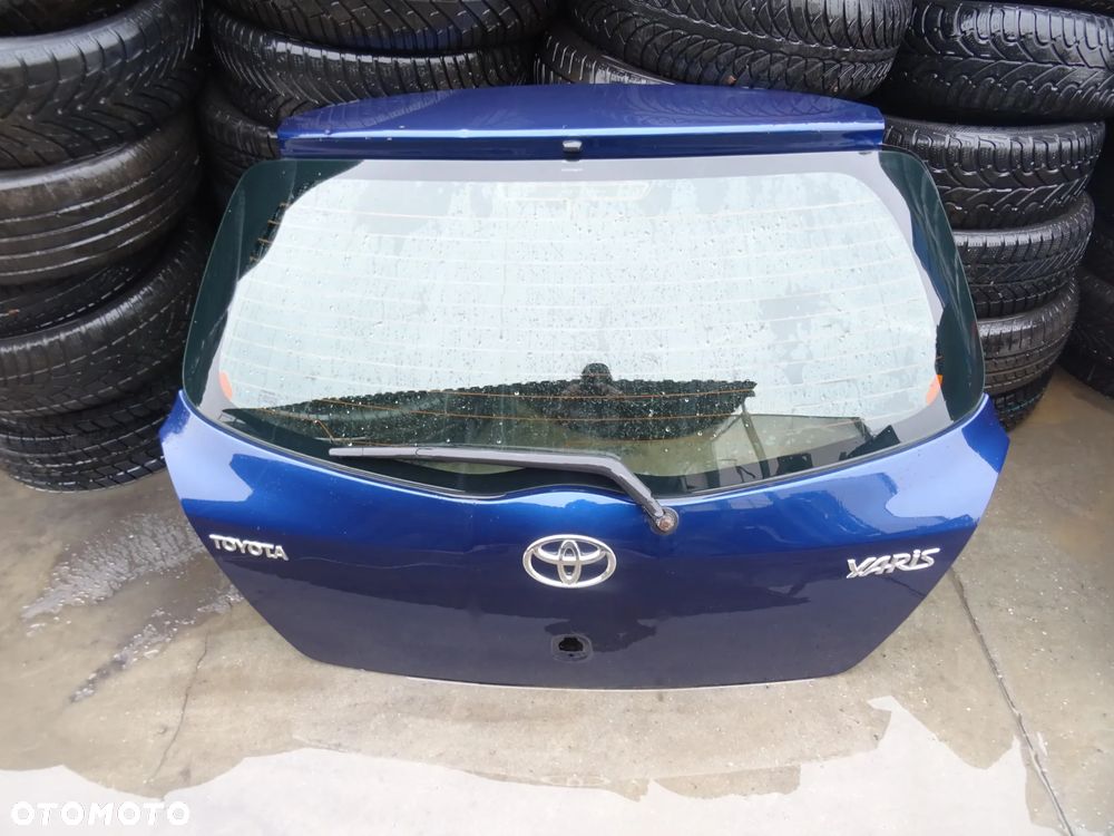 Klapa Bagażnika Toyota Yaris - 1