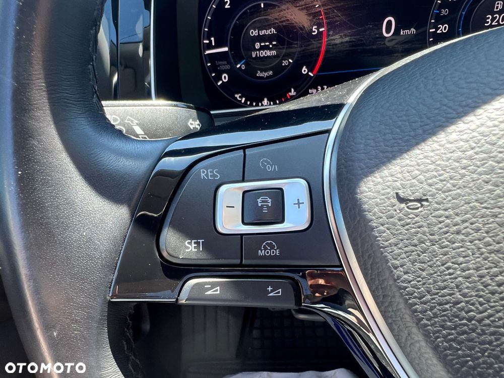 Volkswagen Golf 2.0 BlueTDI 4Motion Comfortline - 16