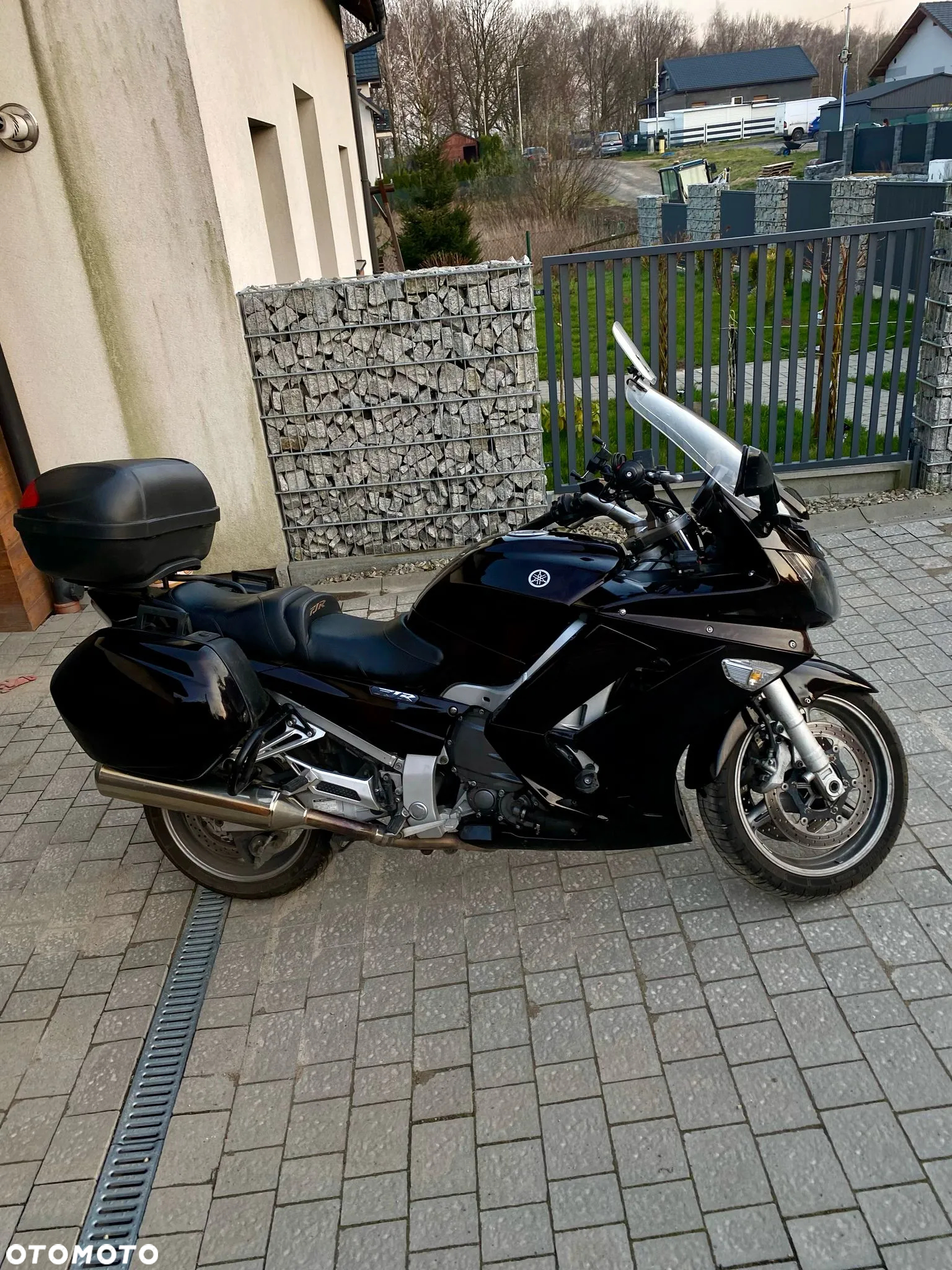 Yamaha FJR - 2
