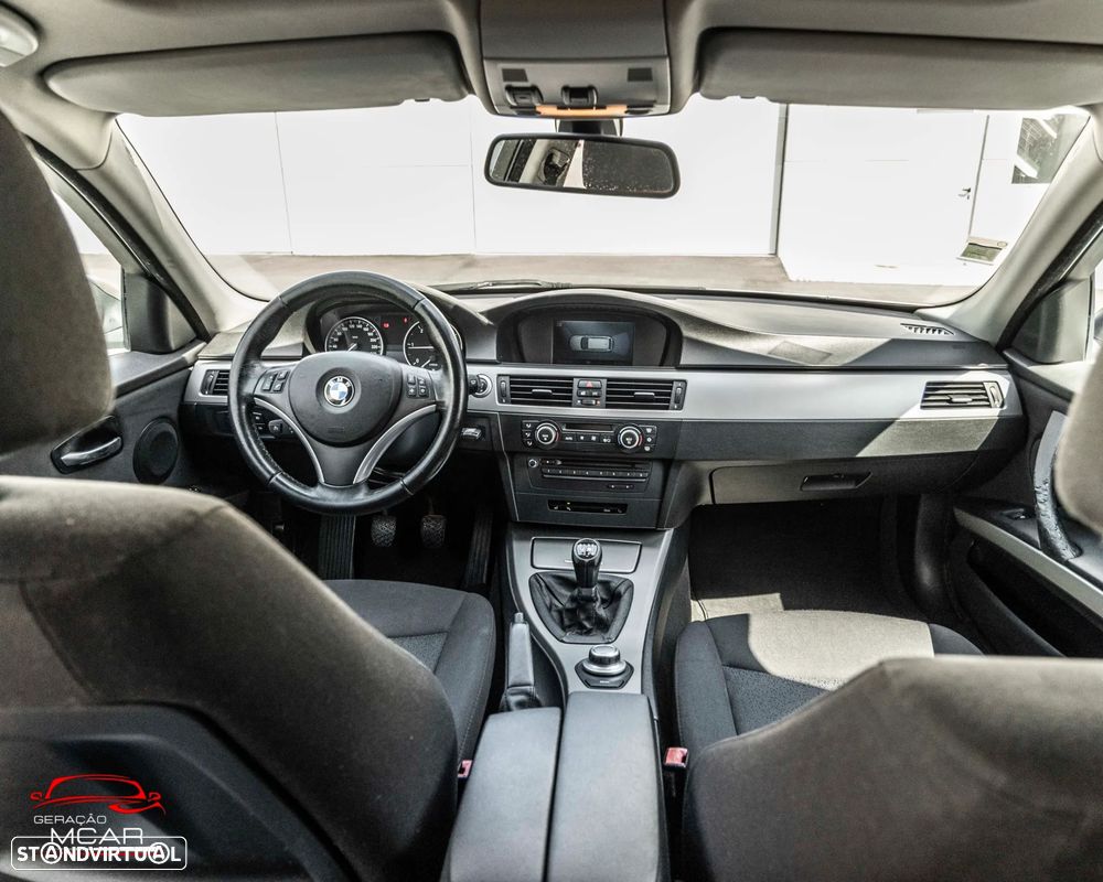 BMW 320 d - 12