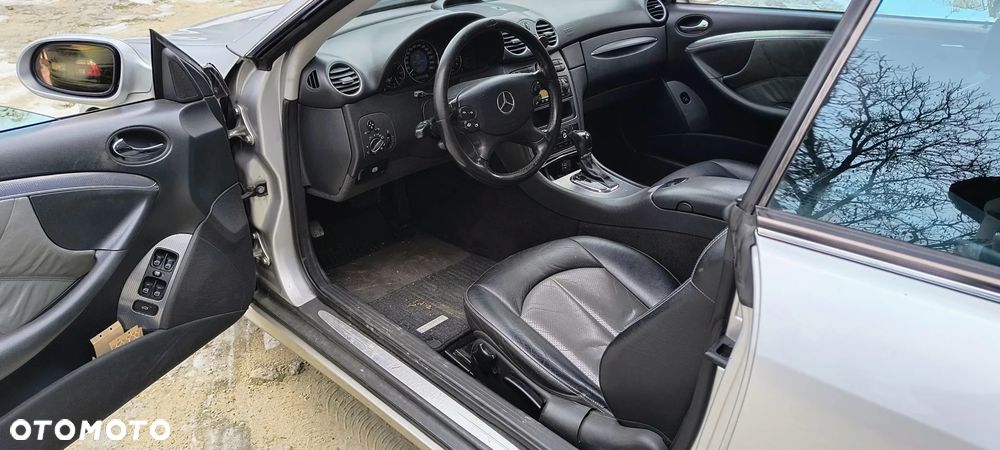 Mercedes-Benz CLK - 18