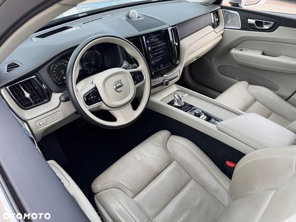 Volvo XC 60 T8 Plug-In Hybrid AWD Inscription - 5