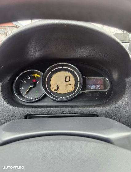 Renault Megane 1.9dCi Dynamique - 9