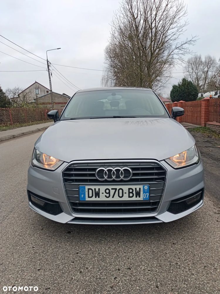 Audi A1 Sportback 1.6 TDI design - 11