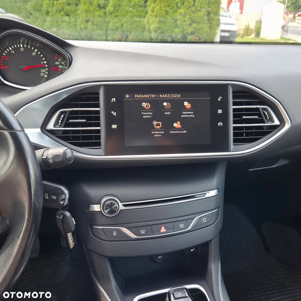 Peugeot 308 - 17