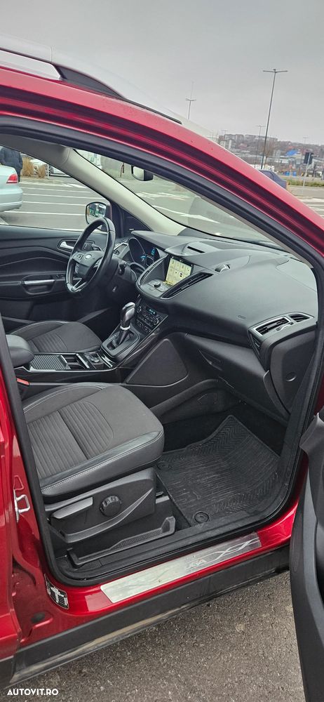 Ford Kuga 1.5 EcoBoost 4WD Aut. Vignale - 4
