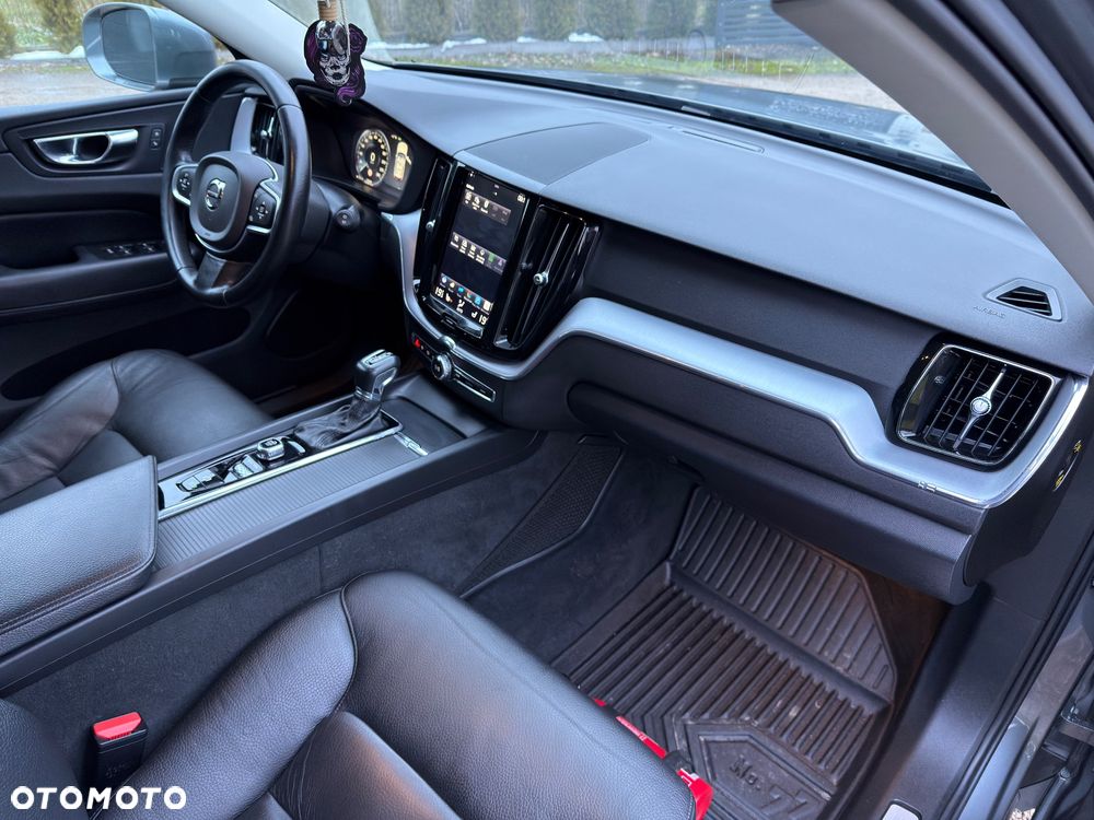 Volvo XC 60 D4 SCR Momentum - 31