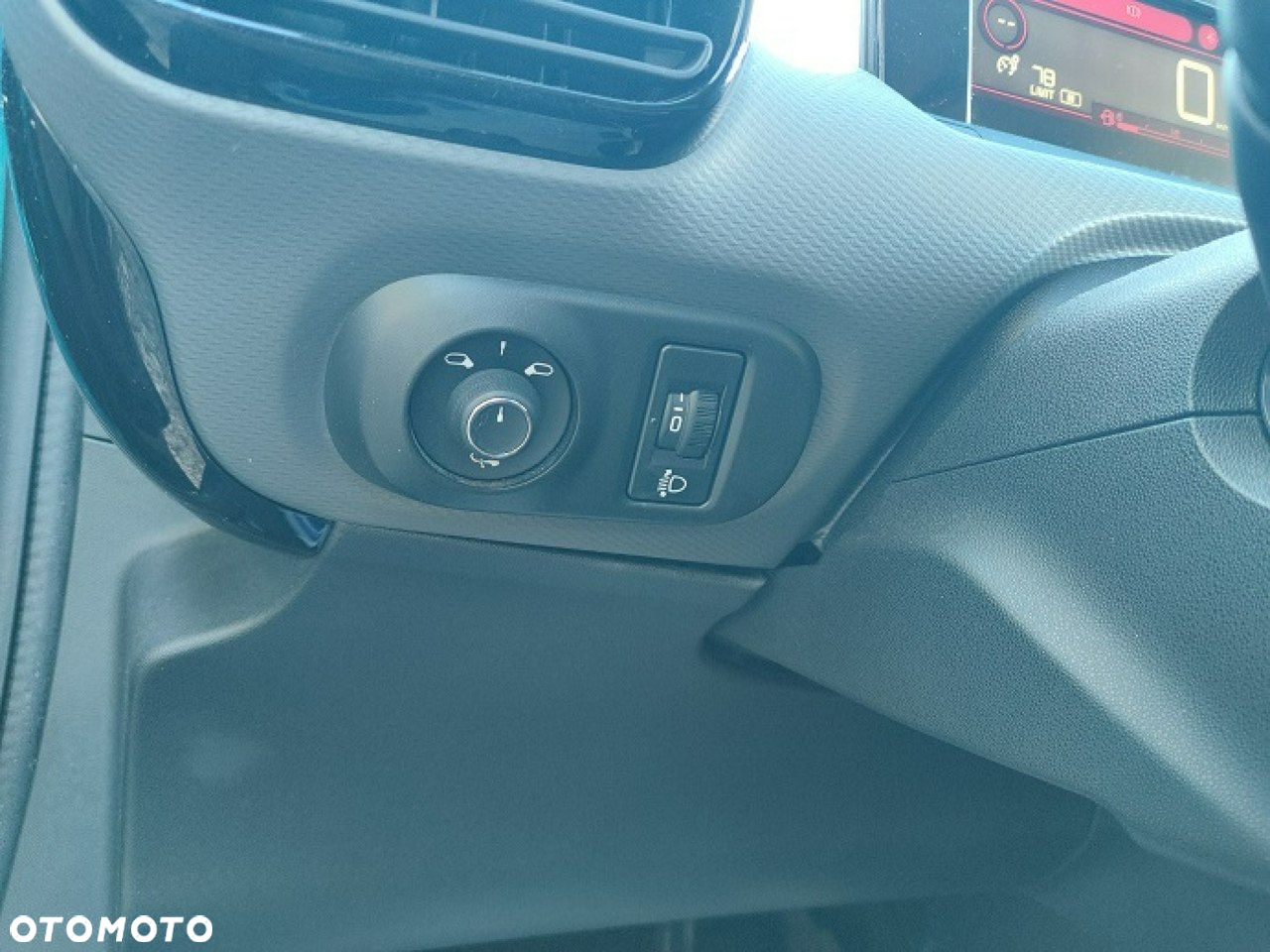 Citroën C4 Cactus - 25