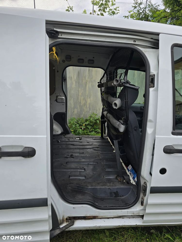 Ford Transit Tourneo Connect - 17