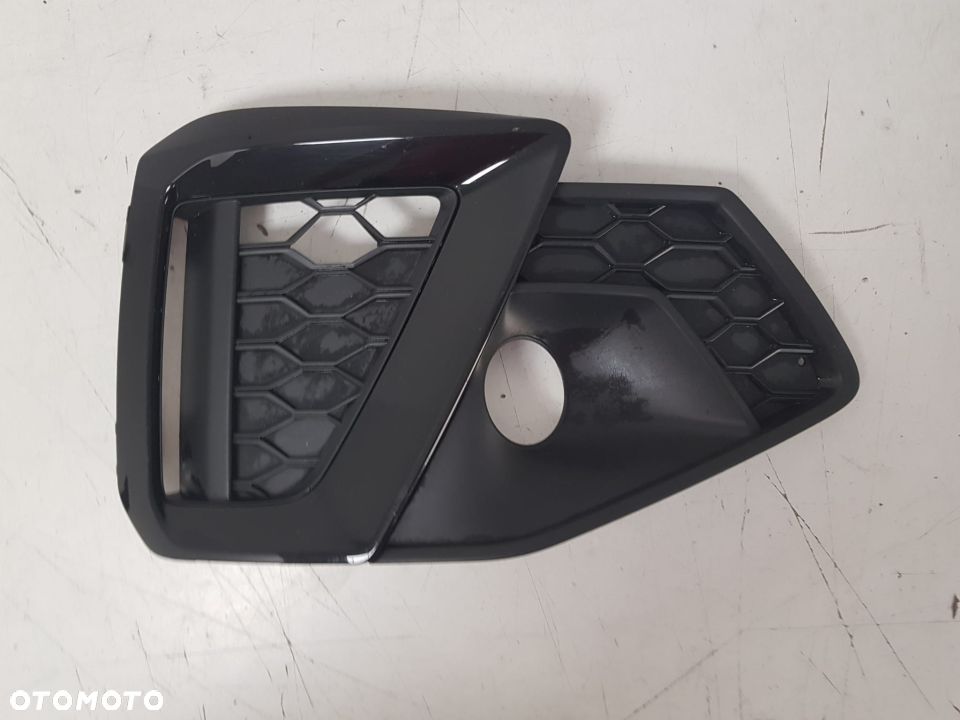 AUDI A4 S4 B9 8W0 S LINE LIFT 19 KRATKA PRAWA 8W0807682AM - 2