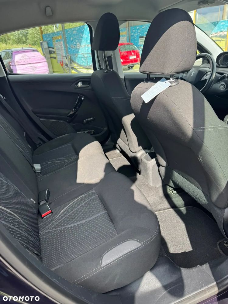 Peugeot 208 HDi 68 Like - 7