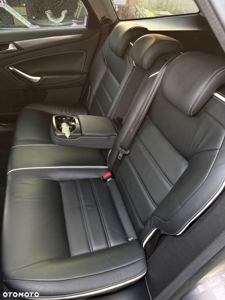 Ford Mondeo - 10