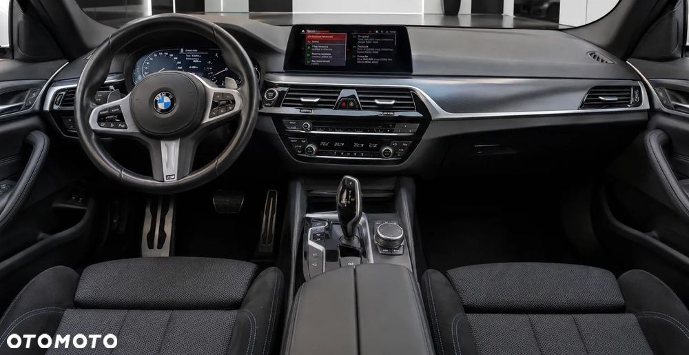 BMW Seria 5 520d xDrive M Sport sport - 5