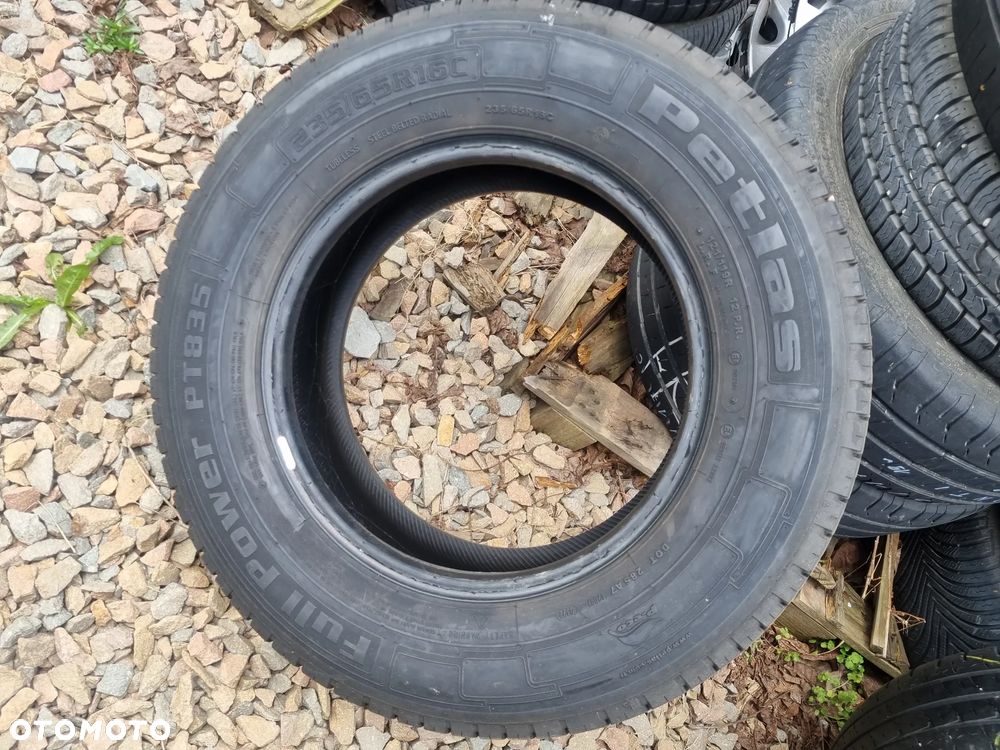 Opony Petlas FULL POWER PT835 235/65R16 121/119R 2022r, 4x7mm bdb stan - 10