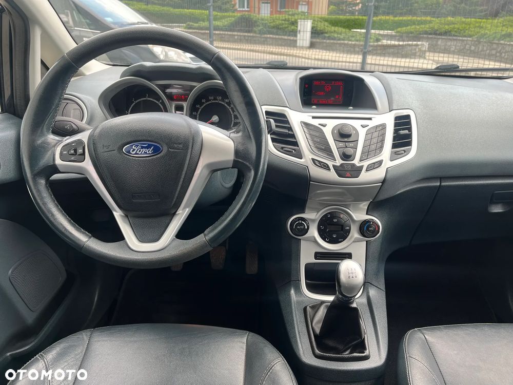 Ford Fiesta 1.6 TDCi Titanium X - 25