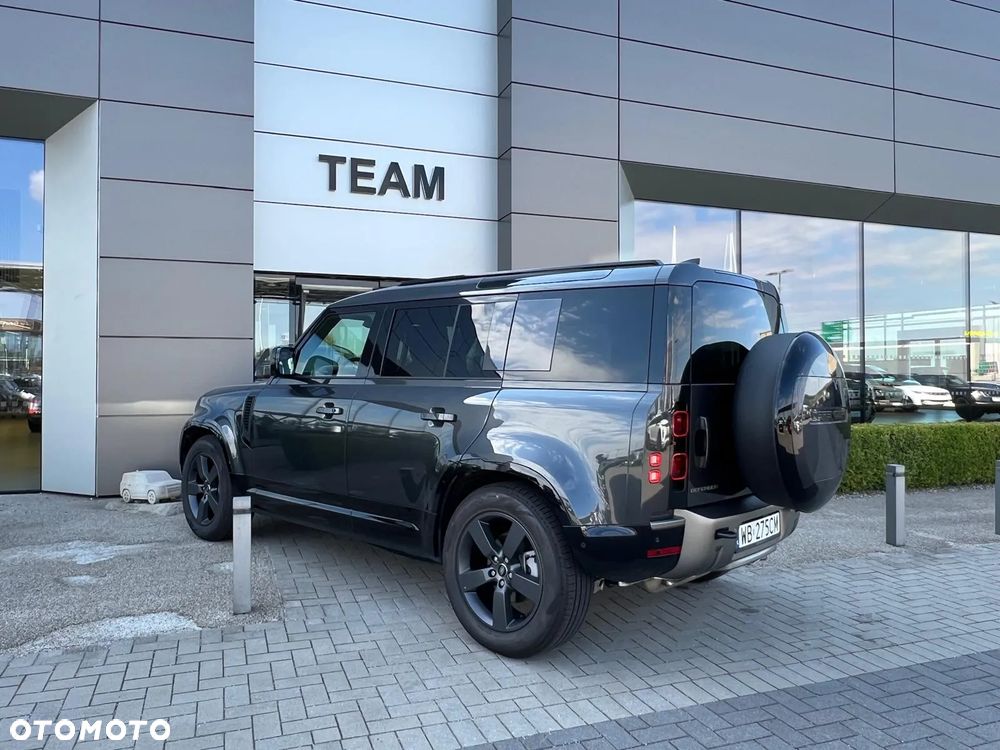 Land Rover Defender - 10