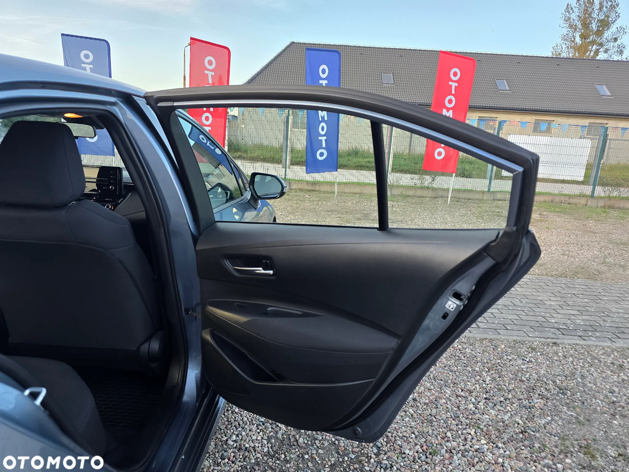 Toyota Corolla 1.6 Active - 12