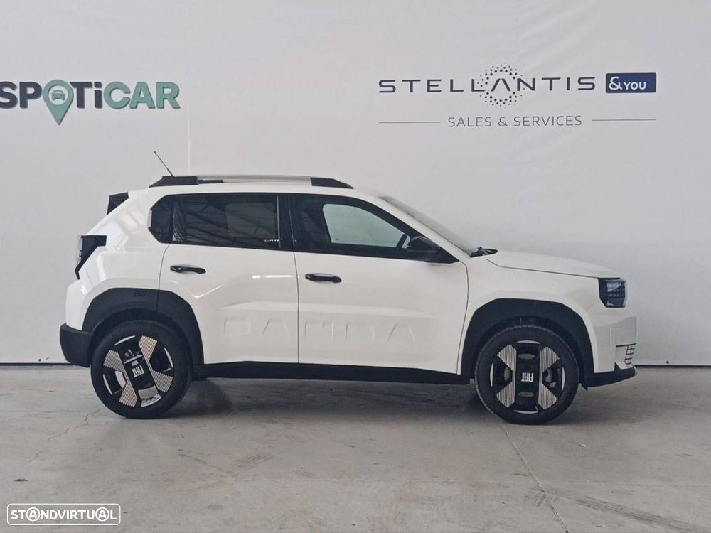 Fiat Grande Panda 1.2 Hybrid La Prima eDCT - 4