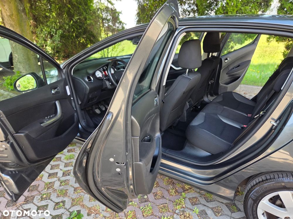 Peugeot 308 120 VTi Millesim 200 - 32