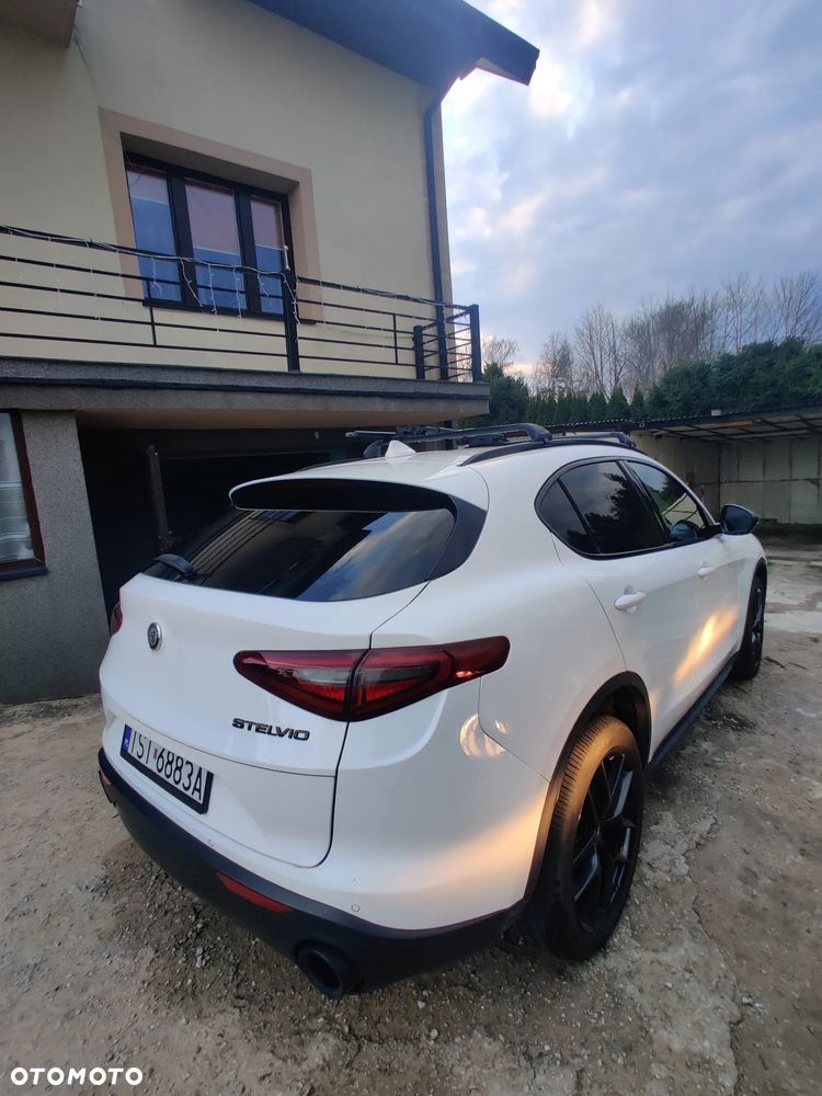 Alfa Romeo Stelvio - 7