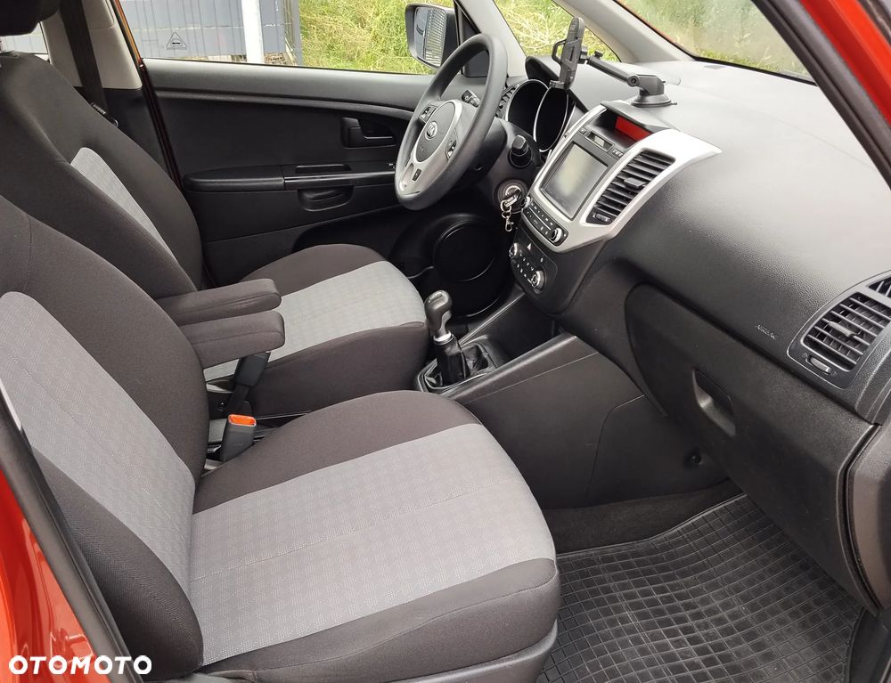 Kia Venga - 14