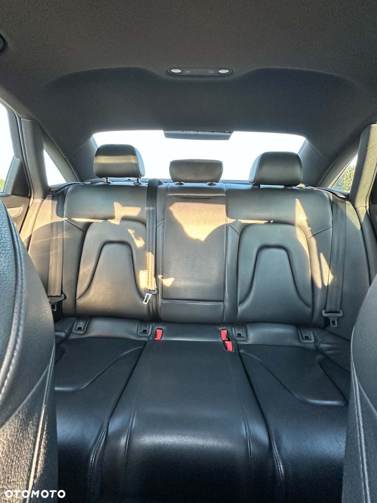 Audi A4 Limousine - 33