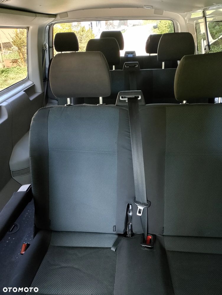 Volkswagen Transporter L2H1 DSG - 12