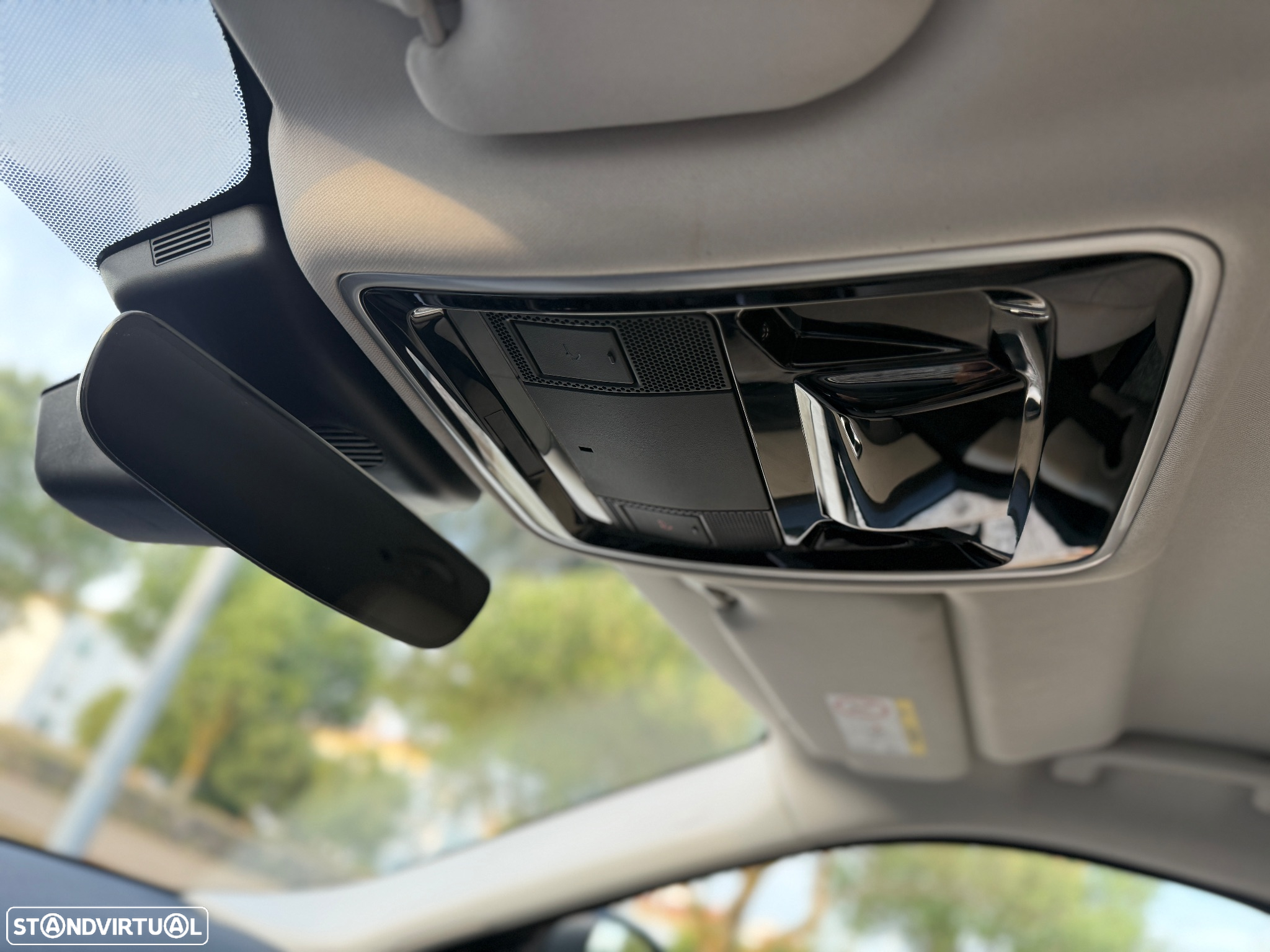 Land Rover Range Rover Velar 3.0 D R-Dynamic S - 24