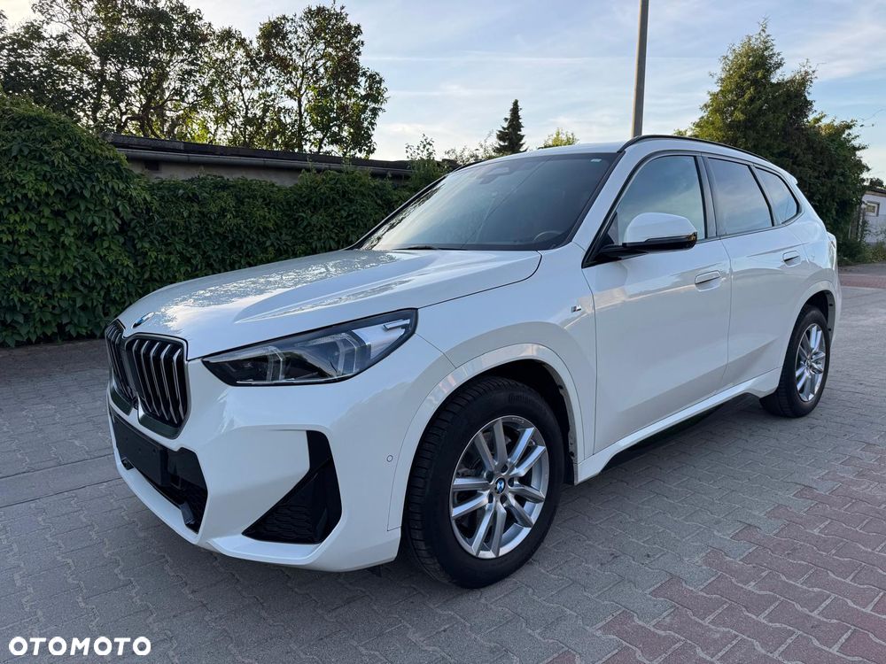 BMW X1 xDrive23d M Sportpaket - 12