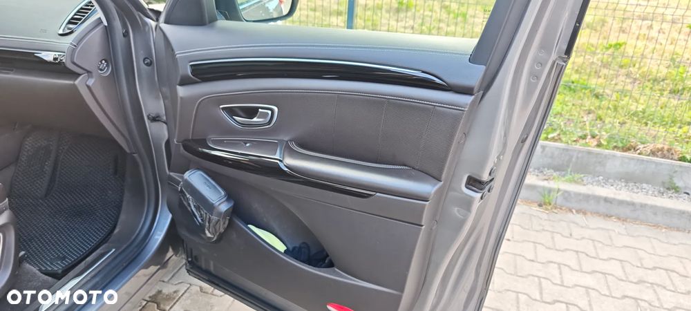 Renault Espace 1.6 dCi Energy Initiale Paris EDC 7os - 10