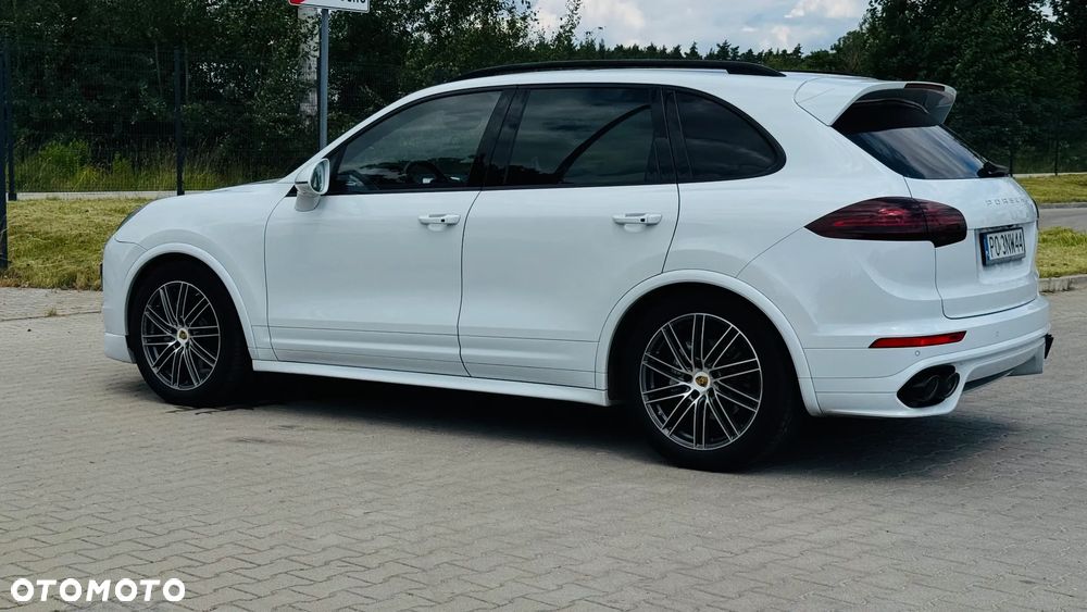 Porsche Cayenne S Diesel Platinum Edition - 8